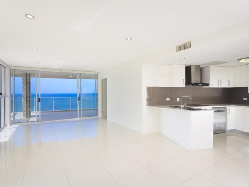 87 Marine Parade, Redcliffe QLD 4020