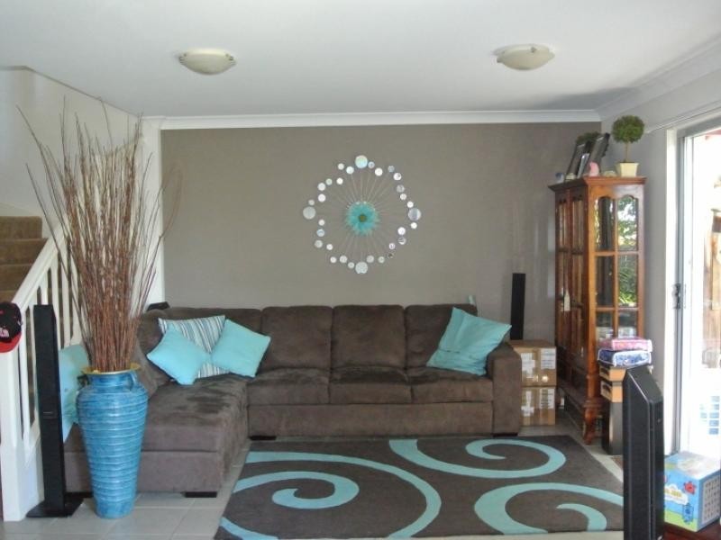 34-42 University Drive, Meadowbrook QLD 4131