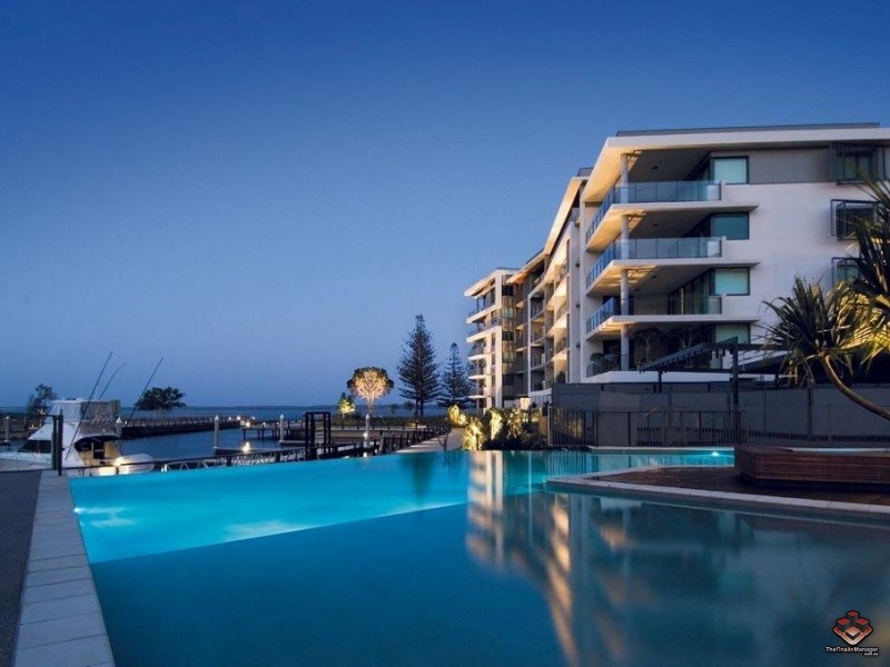 323 Bayview Street, Runaway Bay QLD 4216