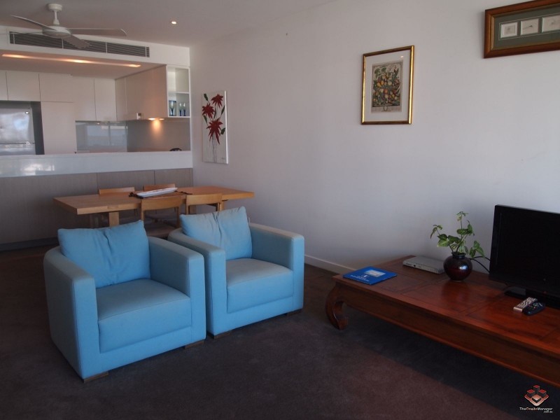 323 Bayview Street, Runaway Bay QLD 4216