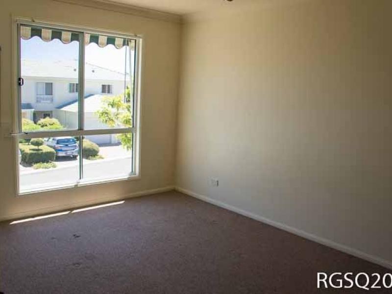 8 Peter Court, Sunnybank Hills QLD 4109