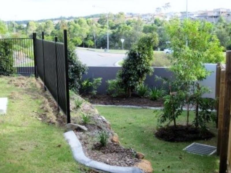 2 Toohey Street, Pacific Pines QLD 4211