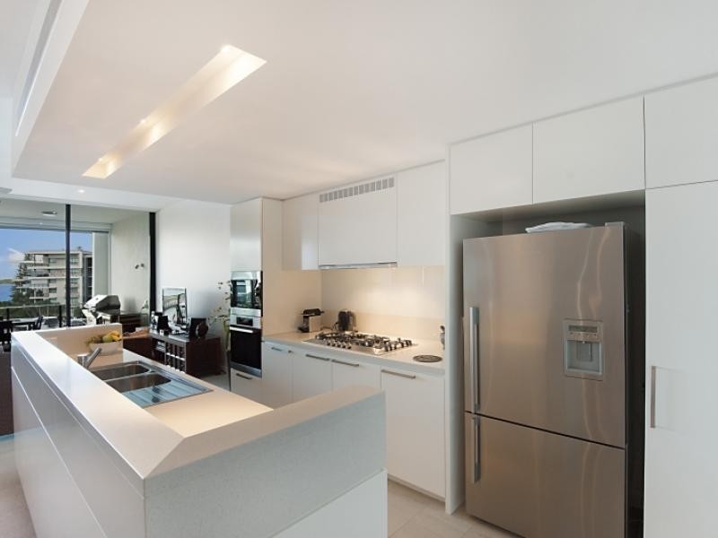 323 Bayview Street, Hollywell QLD 4216