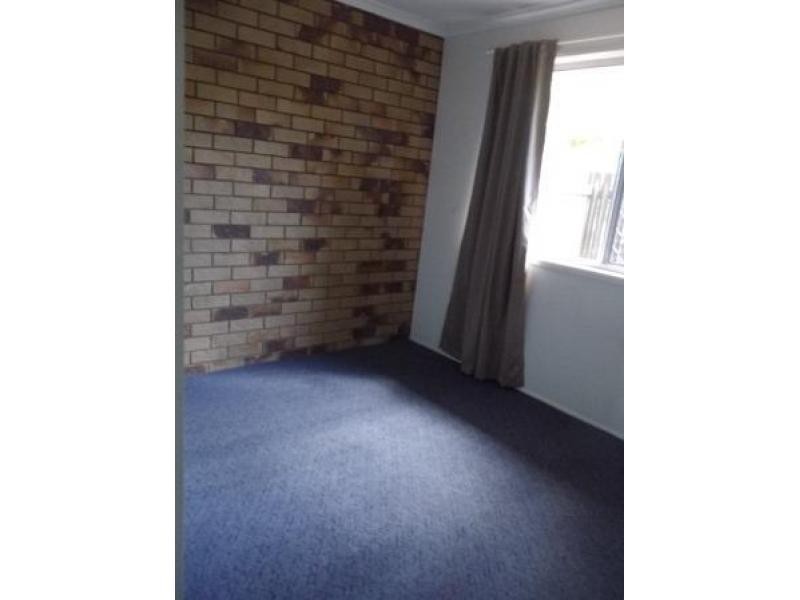 12 Bayrise Drive, Urangan QLD 4655