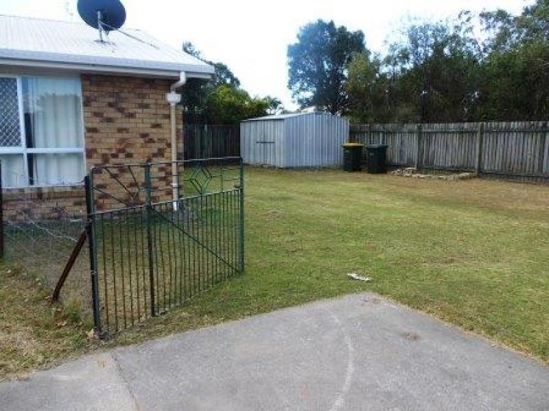 12 Bayrise Drive, Urangan QLD 4655