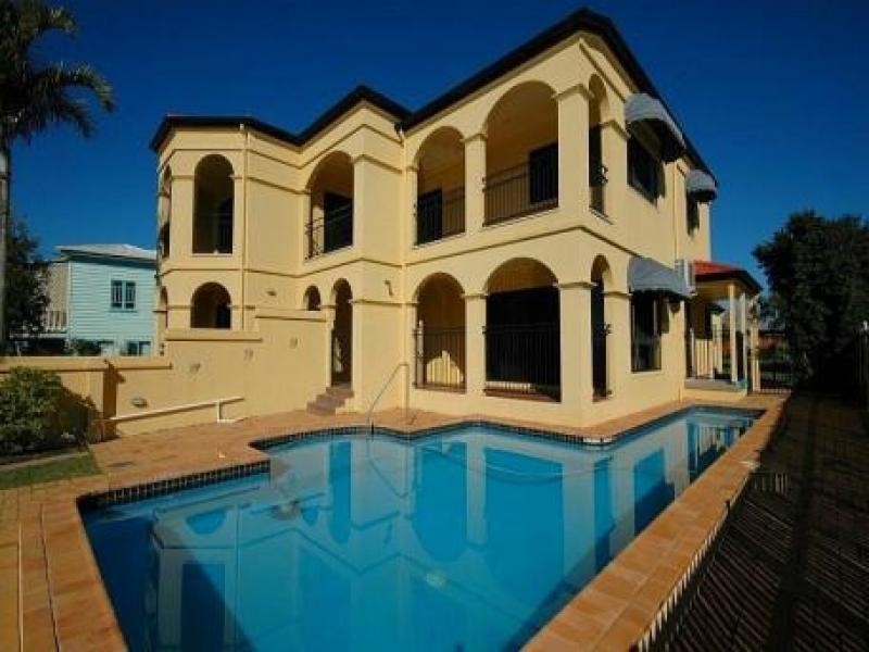 158 The Esplanade, Point Vernon QLD 4655
