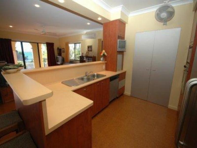 158 The Esplanade, Point Vernon QLD 4655