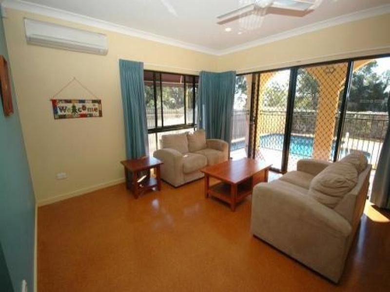 158 The Esplanade, Point Vernon QLD 4655