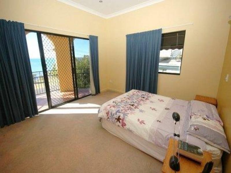 158 The Esplanade, Point Vernon QLD 4655