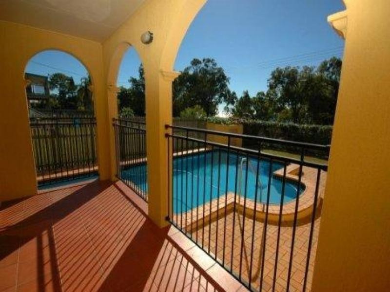 158 The Esplanade, Point Vernon QLD 4655