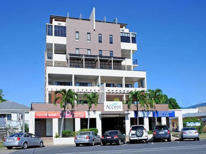 93-95 McLeod Street, Cairns QLD 4870