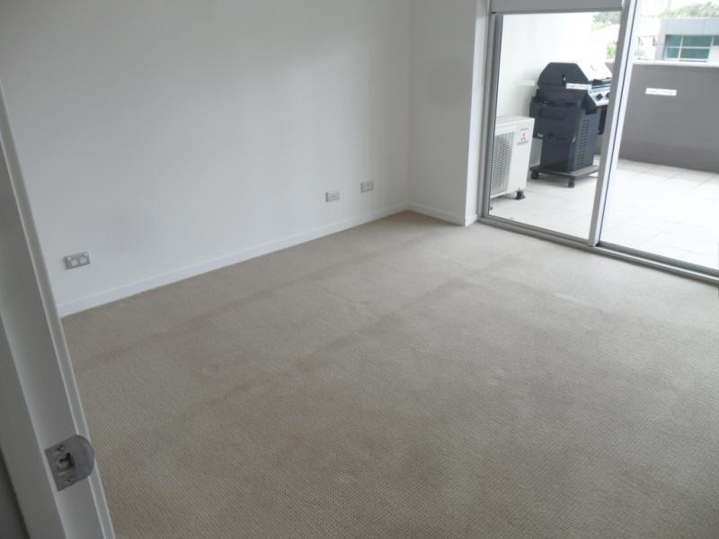 53 Darrambal, Chevron Island QLD 4217