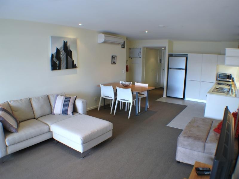 8 Musgrave St, West End QLD 4101