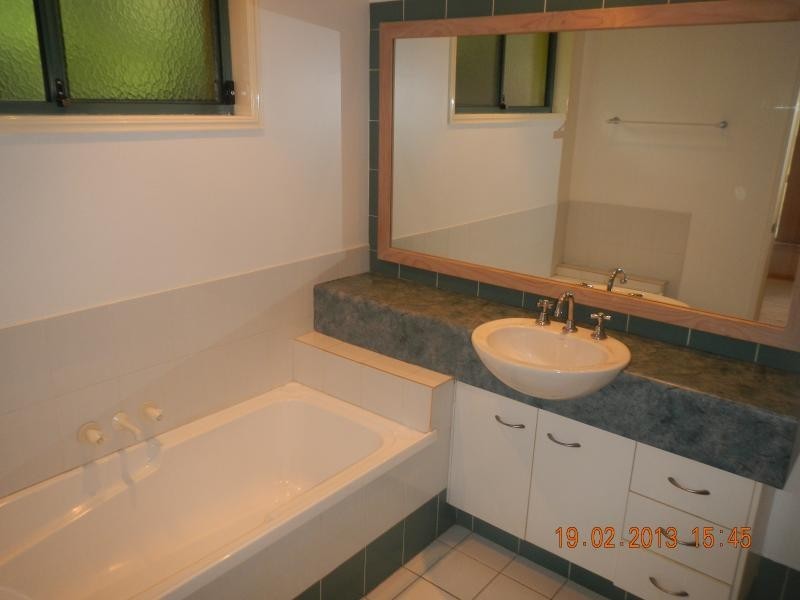 28 Ancona St, Carrara QLD 4211