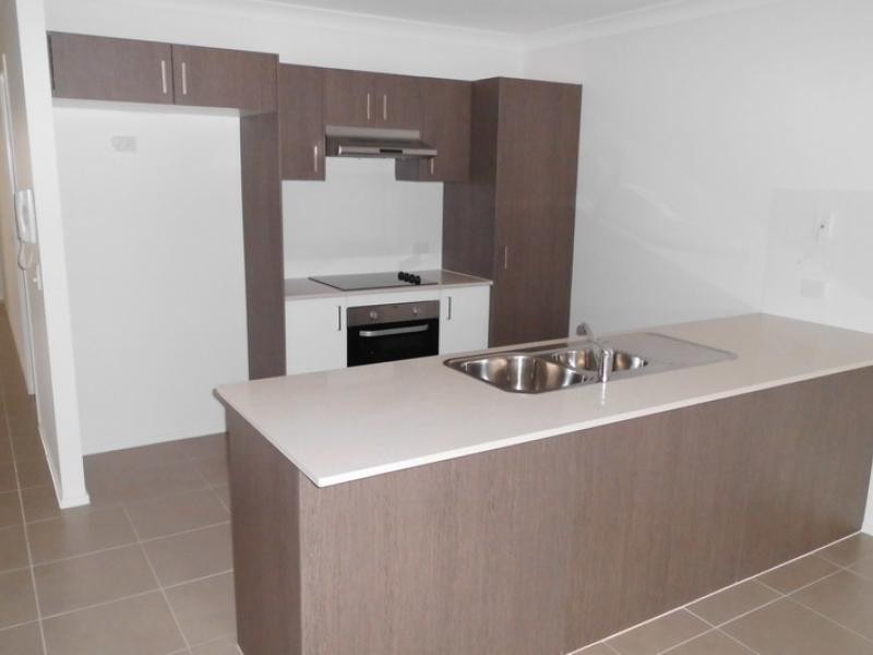 230 Pulgul St, Urangan QLD 4655
