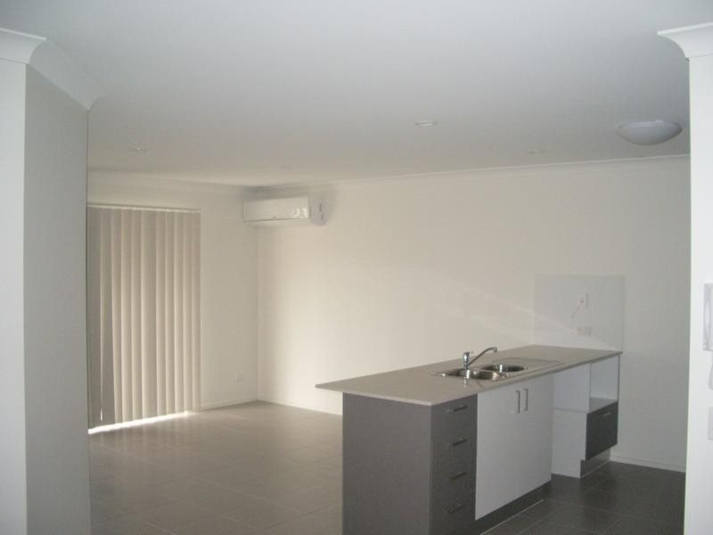 230 Pulgul St, Urangan QLD 4655