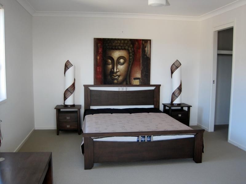 2 Toohey Street, Pacific Pines QLD 4211