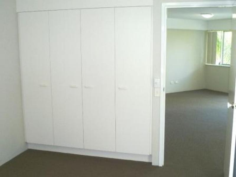 458 The Esplanade, Torquay QLD 4655