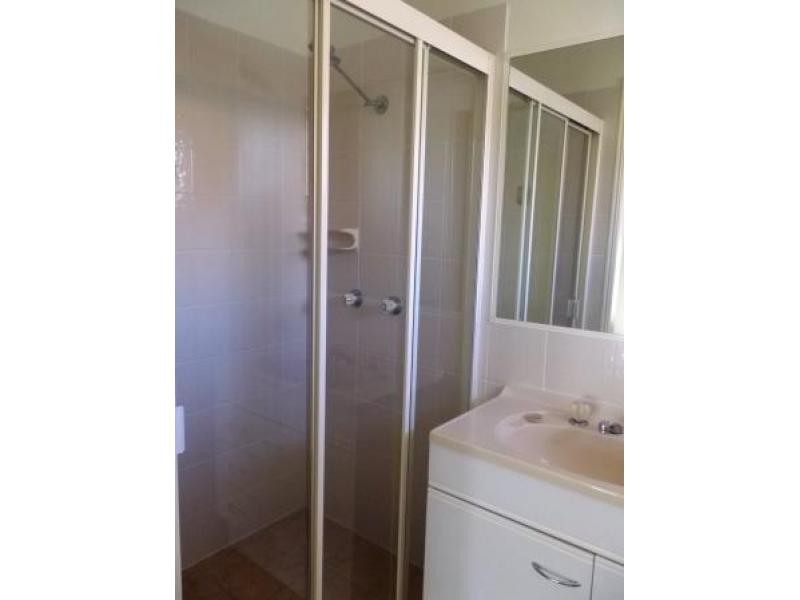 214 Pulgul St, Urangan QLD 4655