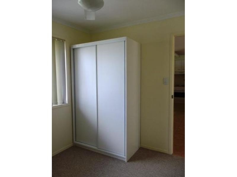 214 Pulgul St, Urangan QLD 4655