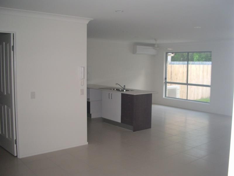 230 Pulgul St, Urangan QLD 4655