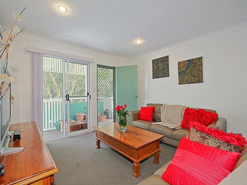 35 Miawela Street, Norman Park QLD 4170