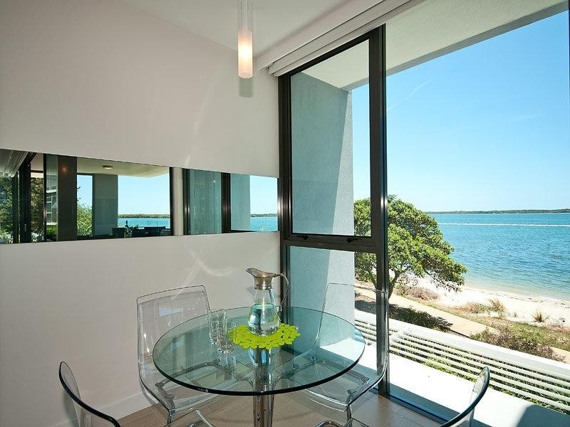 323 Bayview Street Bayview Street, Hollywell QLD 4216