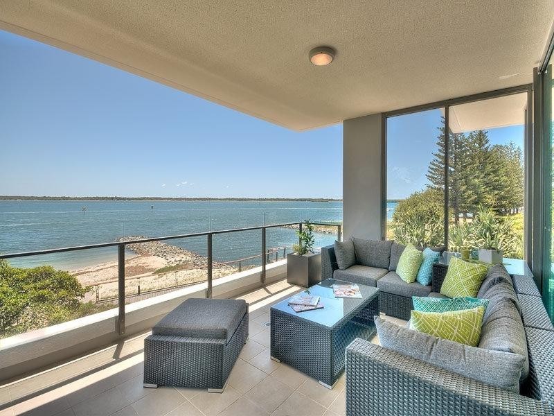 323 Bayview Street Bayview Street, Hollywell QLD 4216