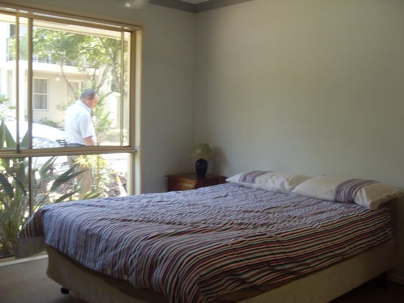 3 Arundel Drive, Arundel QLD 4214
