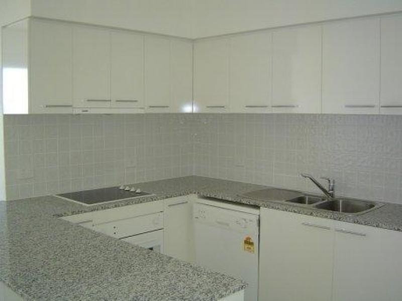 98 University Drive, Varsity Lakes QLD 4227