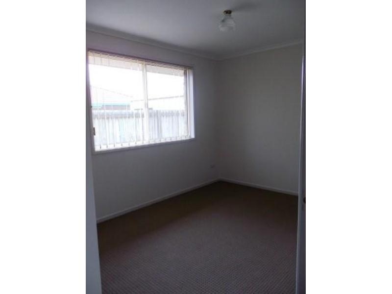 5 Rosella Way, Eli Waters QLD 4655