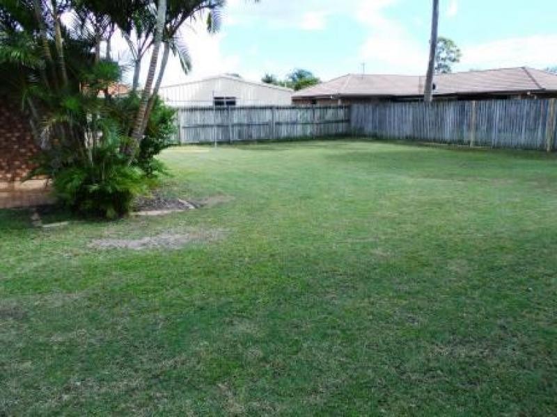 5 Rosella Way, Eli Waters QLD 4655