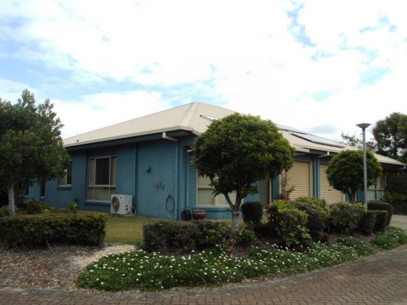 40 Lakeside Crescent, Currimundi QLD 4551