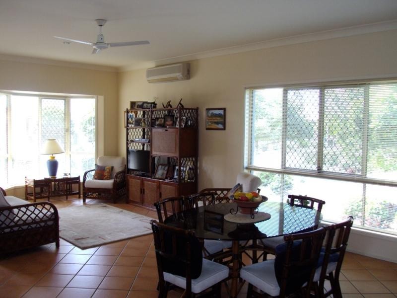 40 Lakeside Crescent, Currimundi QLD 4551