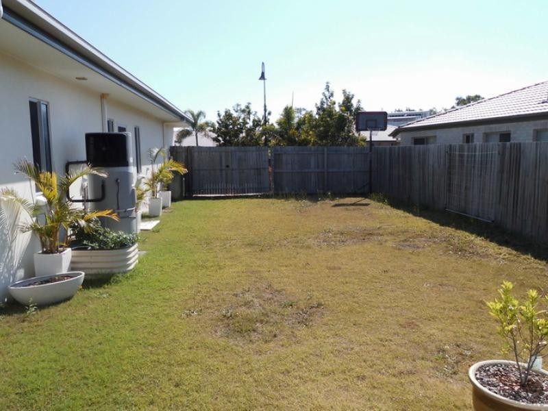 230 Pulgul St, Urangan QLD 4655