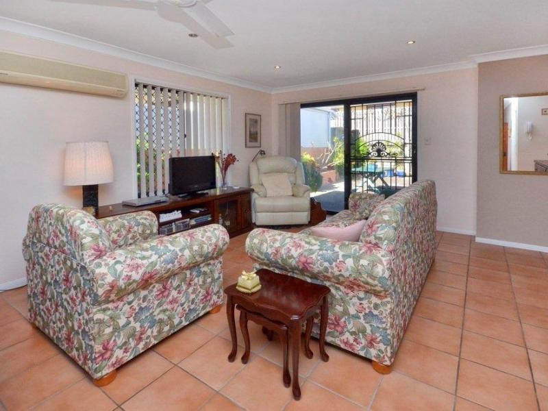 110 Scrub Rd, Carindale QLD 4152