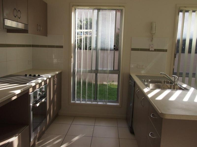 2 Toohey Street, Pacific Pines QLD 4211