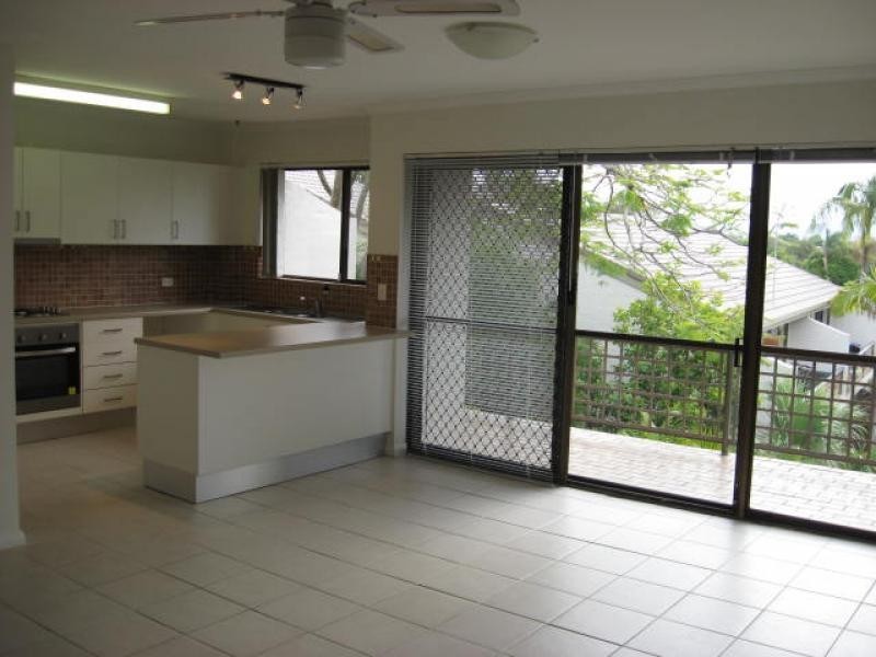 111 Markeri Street, Mermaid Waters QLD 4218