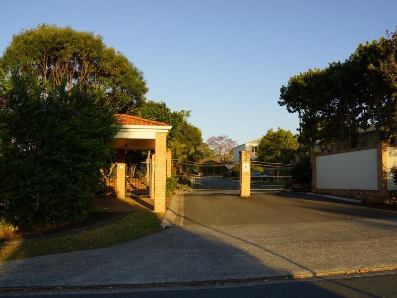 8 Peter Court, Sunnybank Hills QLD 4109