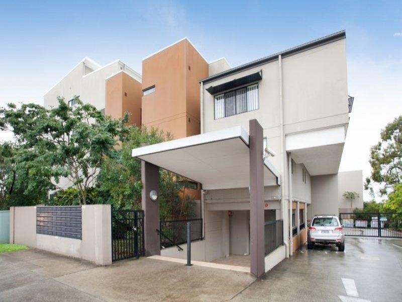 1848 Logan Road, Upper Mount Gravatt QLD 4122