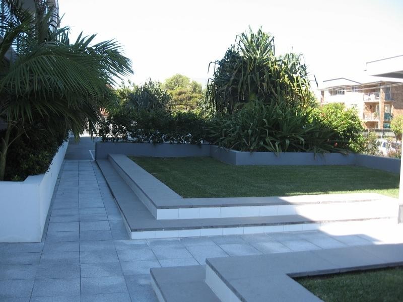 33-37 Madang Crescent, Runaway Bay QLD 4216