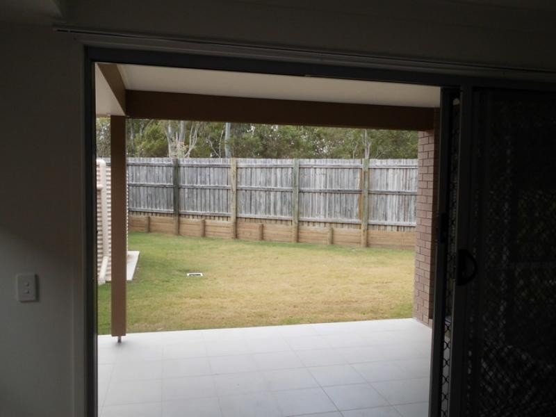 230 Pulgul St, Urangan QLD 4655