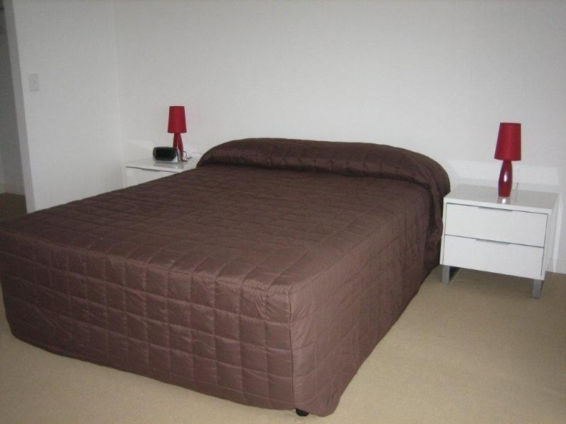 98 University Drive, Varsity Lakes QLD 4227