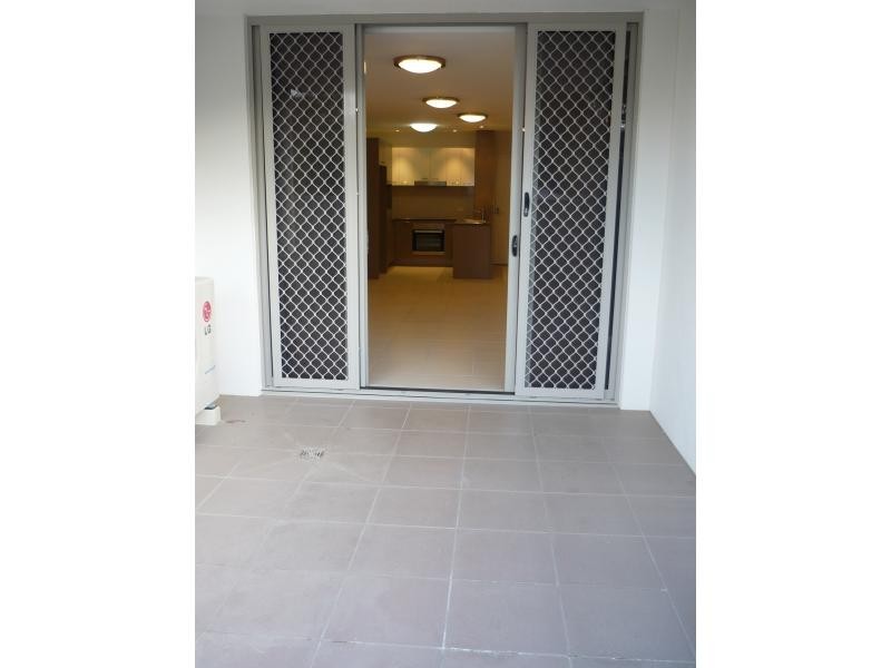 11 Riding Road, Hawthorne QLD 4171