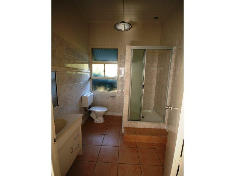 18 Cullen Street, Windsor QLD 4030