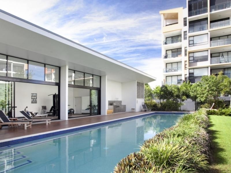 10 Pidgeon Close, West End QLD 4101
