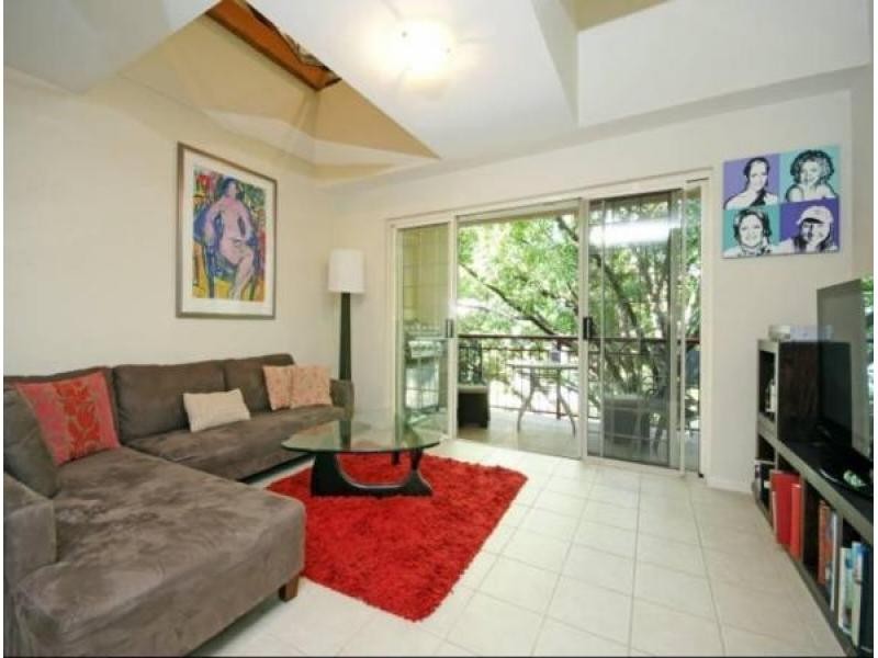 176 Sydney, New Farm QLD 4005