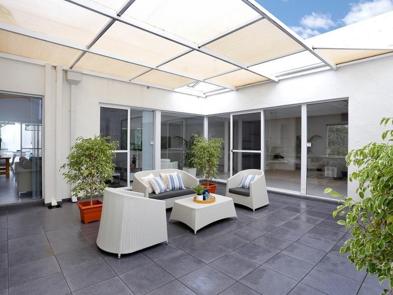 23 Henderson Drive, Kallaroo WA 6025