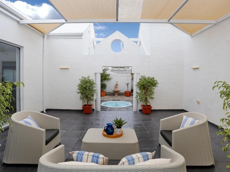 23 Henderson Drive, Kallaroo WA 6025