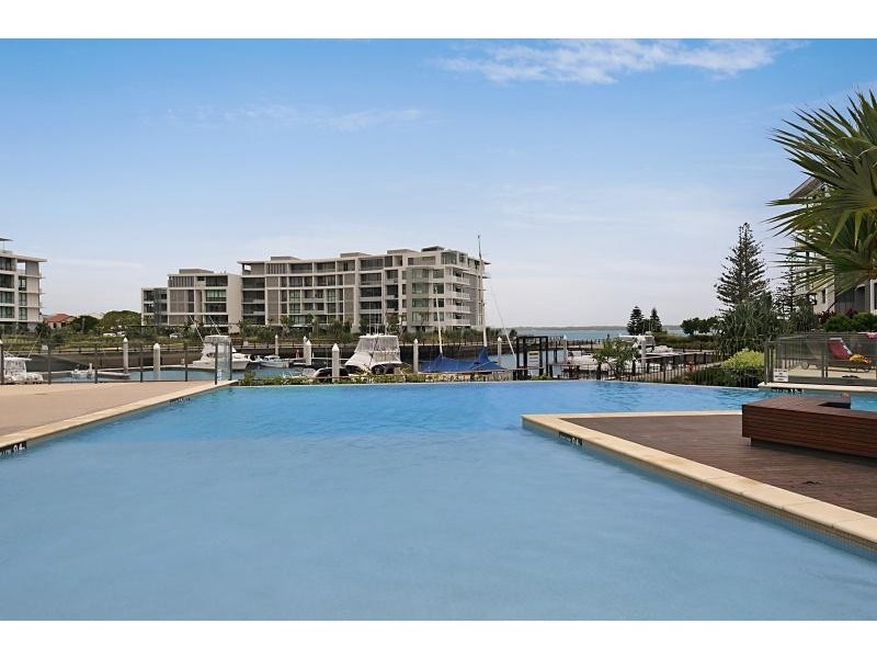 323 Bayview Street, Hollywell QLD 4216